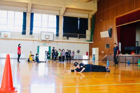 写真：ゴールボールの体験会の様子2