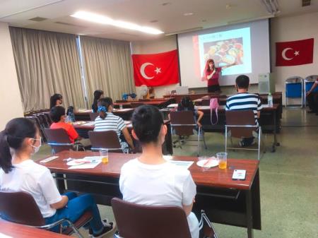 写真：トルコ文化紹介の様子3