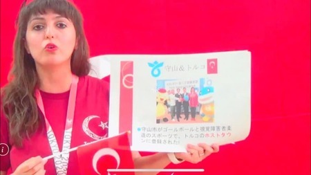 写真：校内放送の様子4