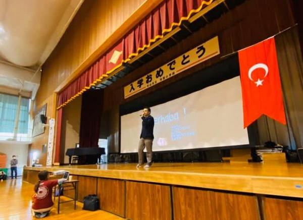 写真：河西小学校のトルコ紹介の様子