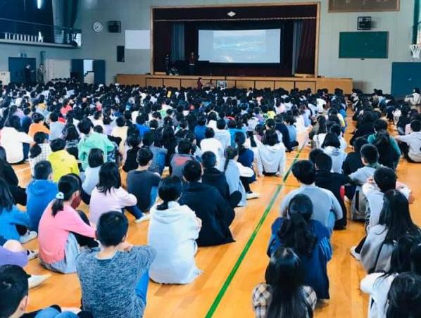写真：物部小学校のトルコ紹介の様子