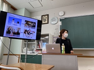 写真：武田　芽生氏の授業の様子