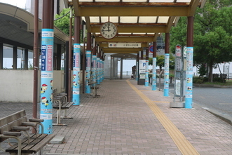 守山駅前支柱装飾の画像