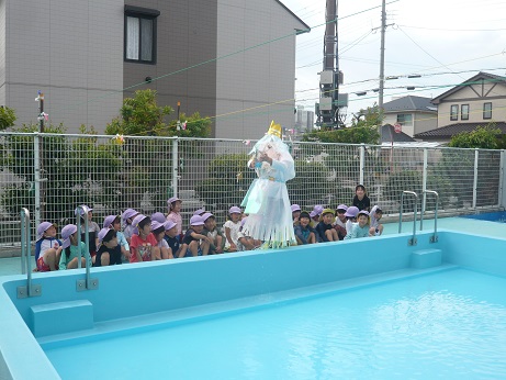 プール開き