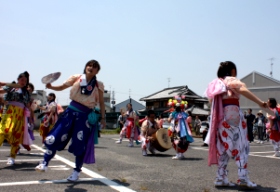 写真：豊年踊りの様子